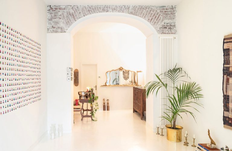 Woven story from the wind